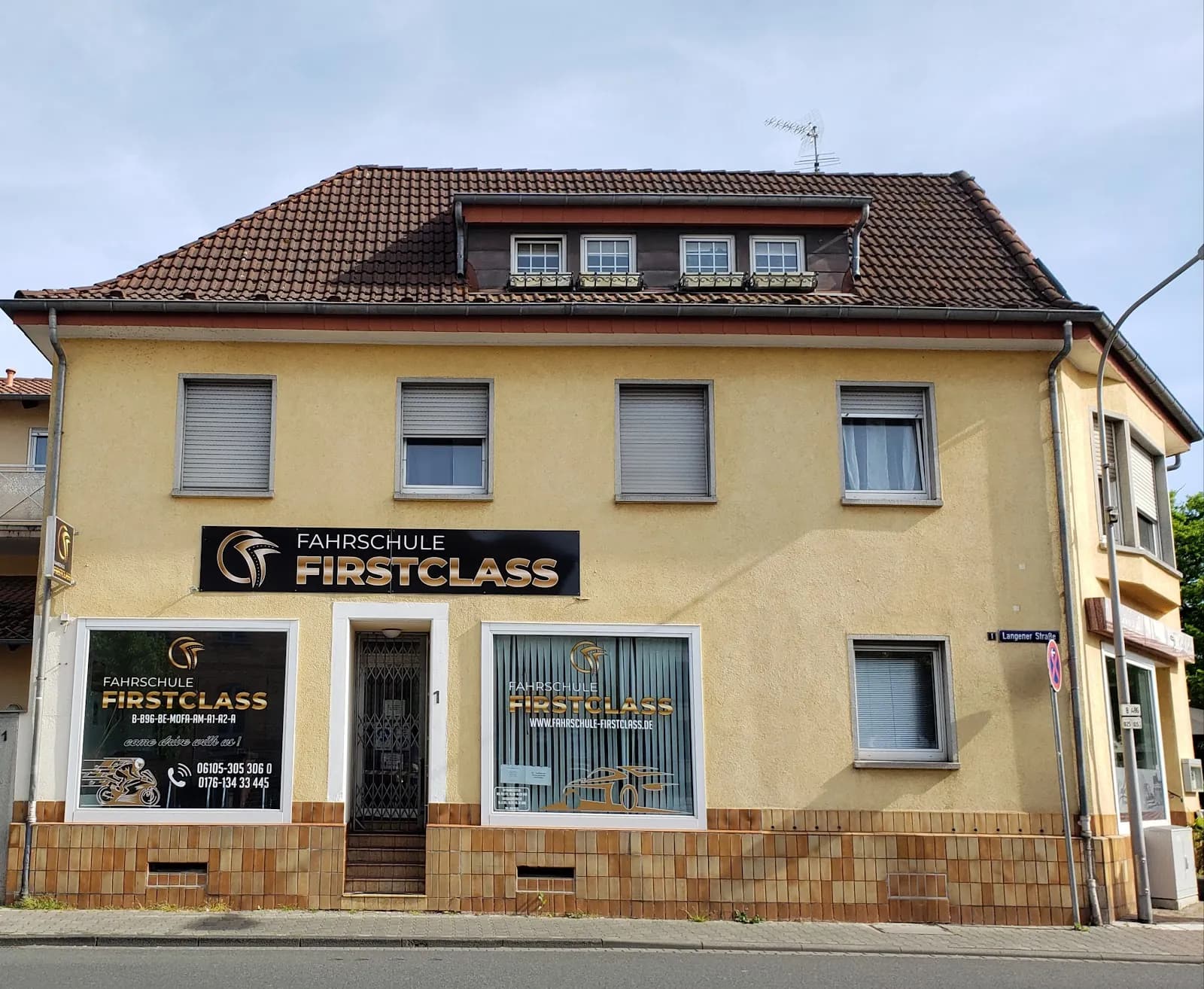 Gebäude der Fahrschule FirstClass von außen
